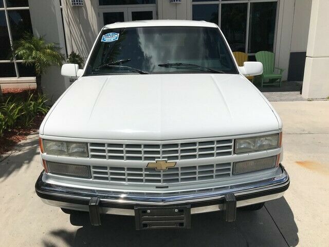 1993 Chevrolet Suburban - photo 5