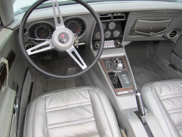 1974 Chevrolet Corvette CONVERTIBLE - photo 6
