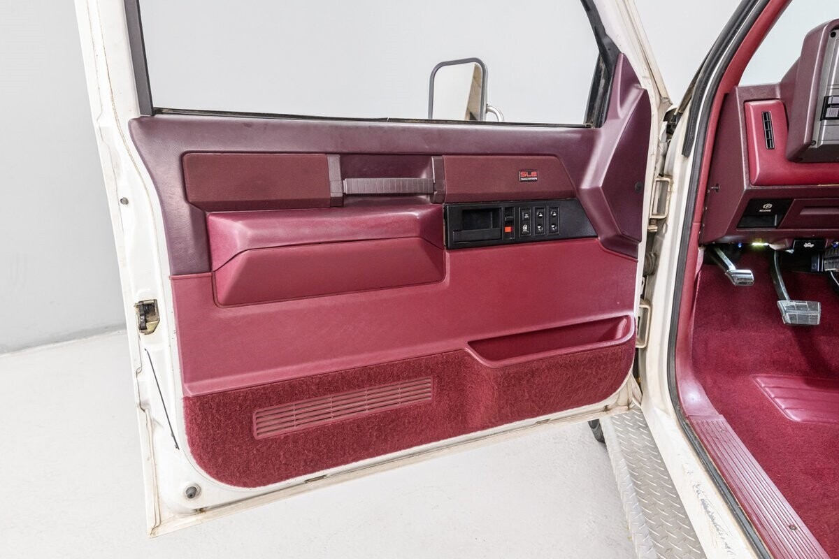 1989 GMC Sierra 3500 - photo 10