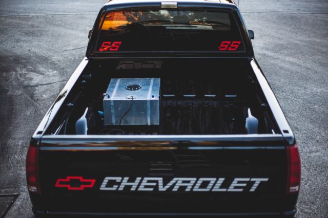 1990 Chevrolet C/K Pickup 1500 454ss - photo 3