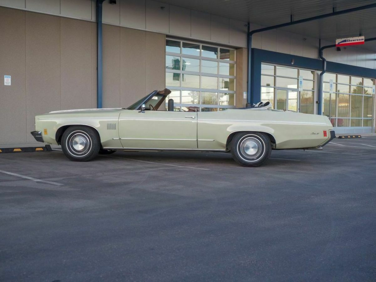 1972 Oldsmobile Eighty-Eight Royale Believed 70,000 original miles - photo 10
