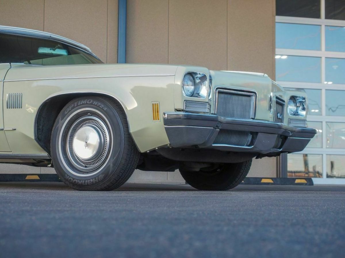1972 Oldsmobile Eighty-Eight Royale Believed 70,000 original miles - photo 4