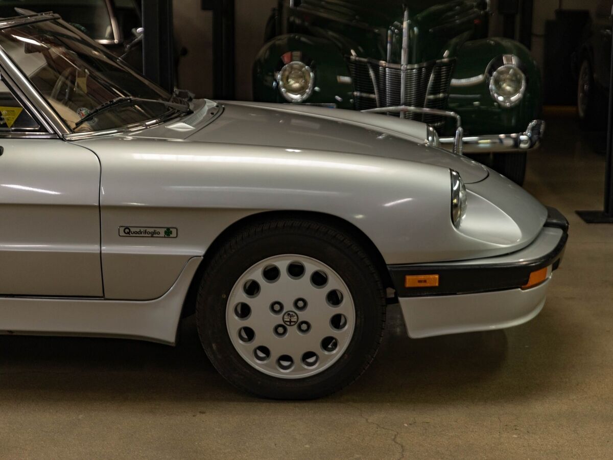 1987 Alfa Romeo Spider Quadrifoglio with 45K orig miles Quadrifoglio - photo 4