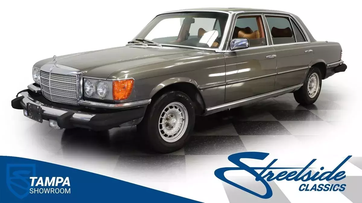 4.5L V8 AUTOMATIC POWER STEERING POWER 4 WHEEL DISC CLASSIC GERMAN LUXURY 1979 Mercedes-Benz 400-Series