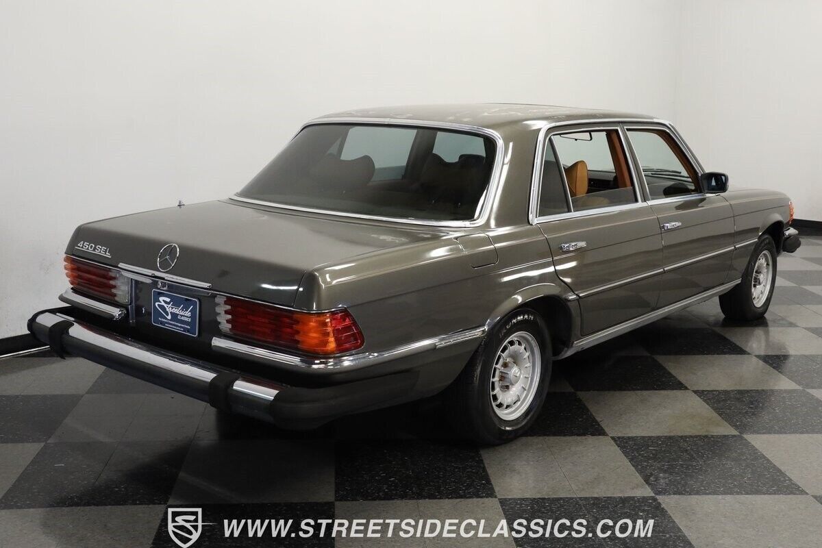 1979 Mercedes-Benz 400-Series - photo 11