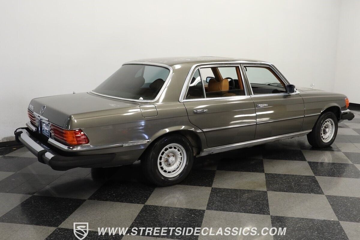 1979 Mercedes-Benz 400-Series - photo 12