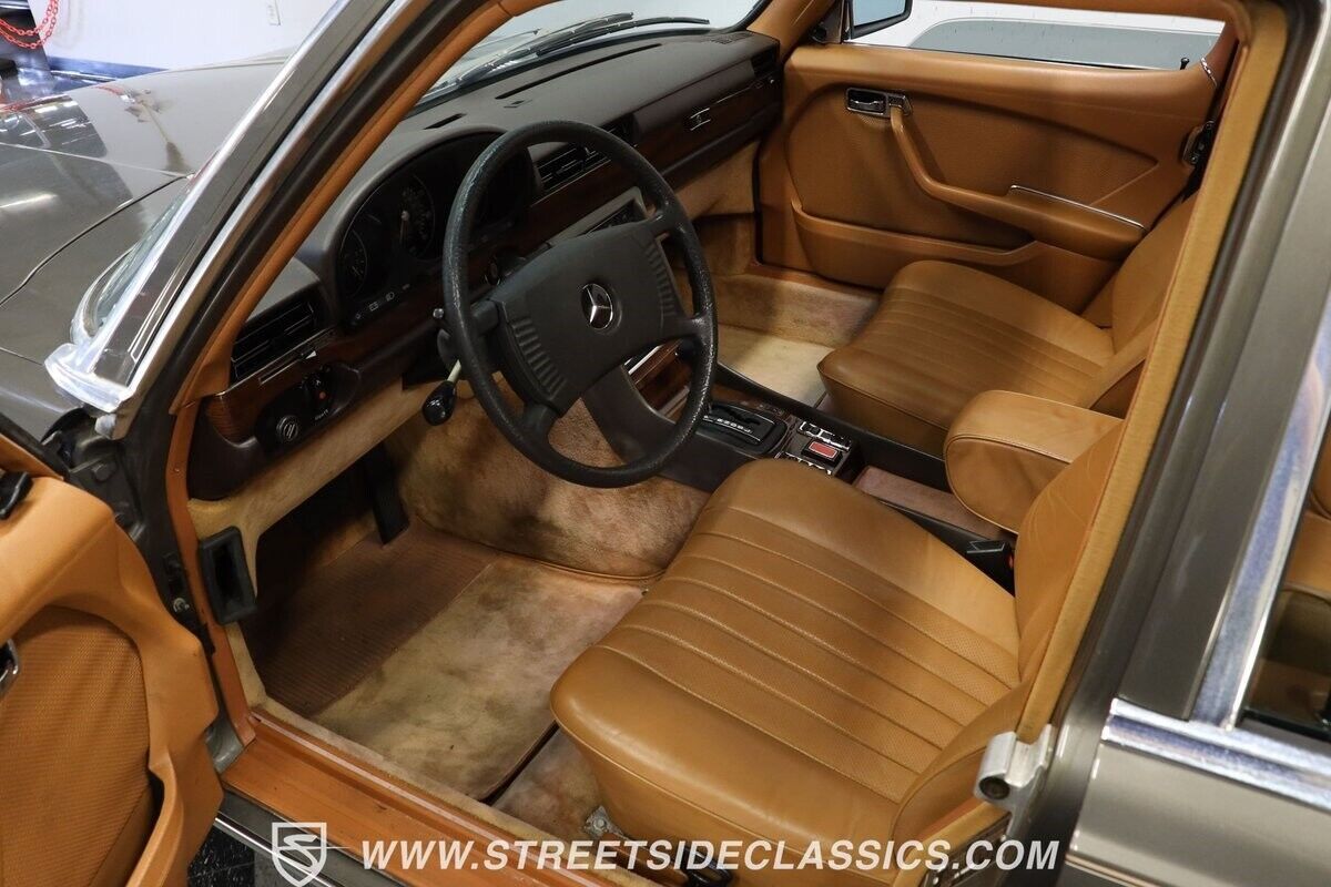 1979 Mercedes-Benz 400-Series - photo 5
