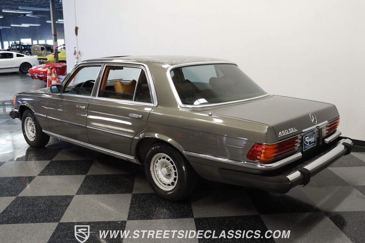 1979 Mercedes-Benz 400-Series - photo 7