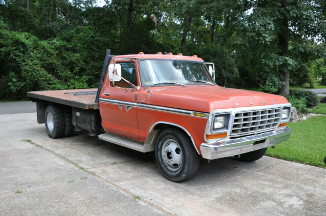 460 C6 Flatbed Cab and Chassis 1978 Ford F-350 Ranger XLT