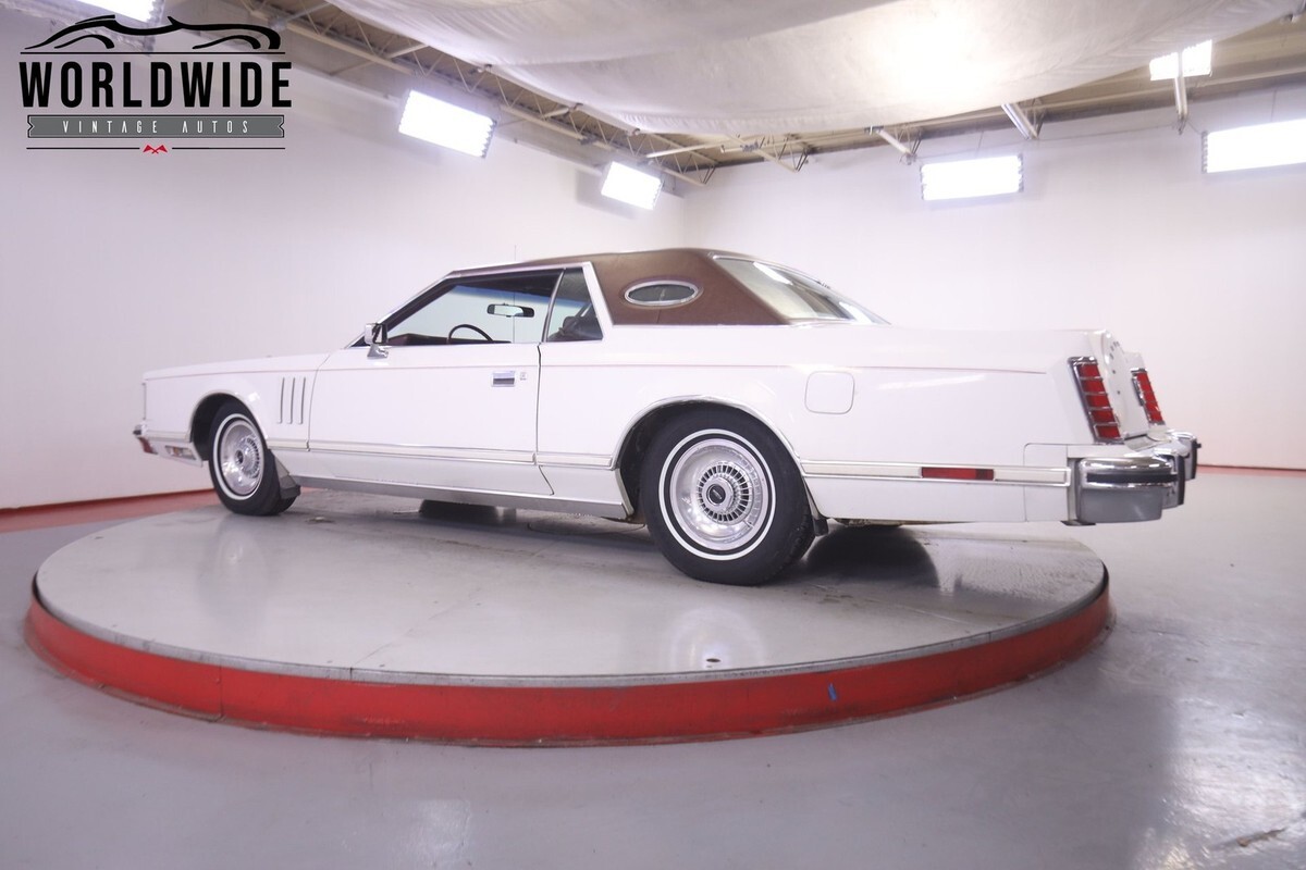 1977 Lincoln Mark V - photo 5