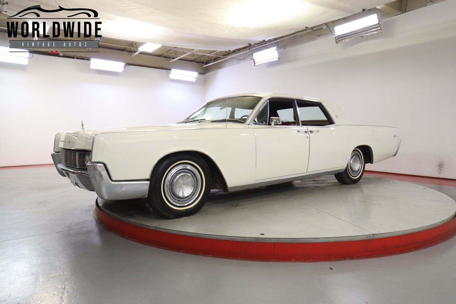 1967 Lincoln Continental - photo 13