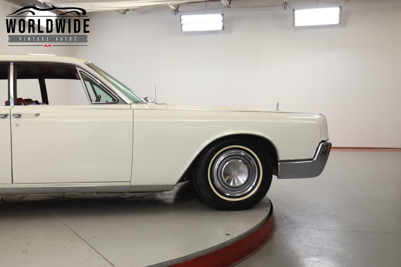 1967 Lincoln Continental - photo 8