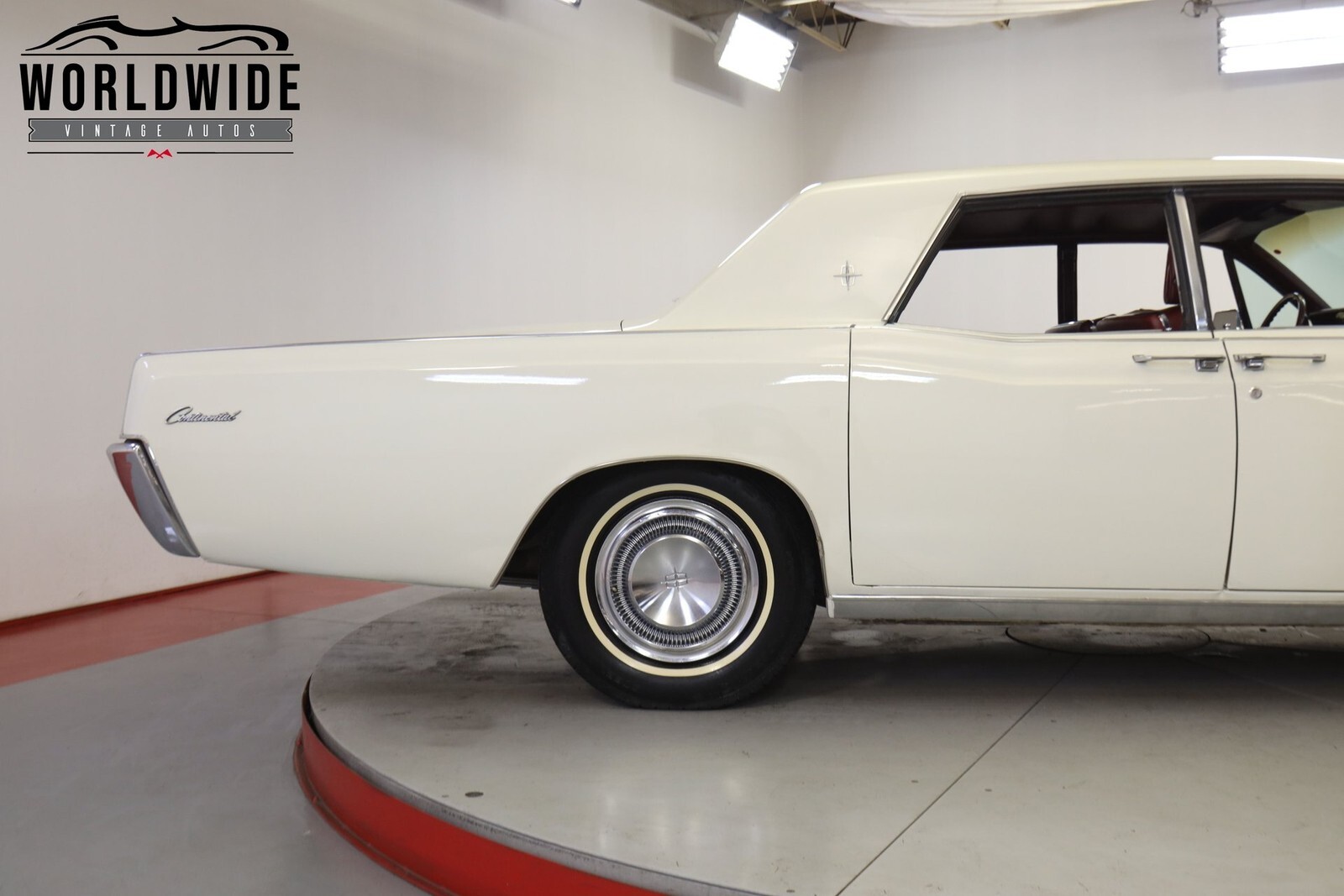 1967 Lincoln Continental - photo 9