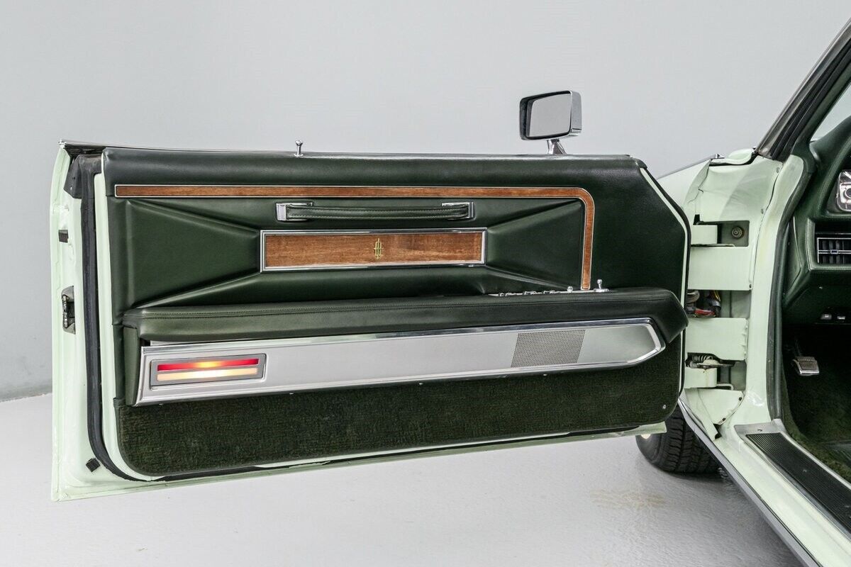 1971 Lincoln Continental Mark III - photo 10
