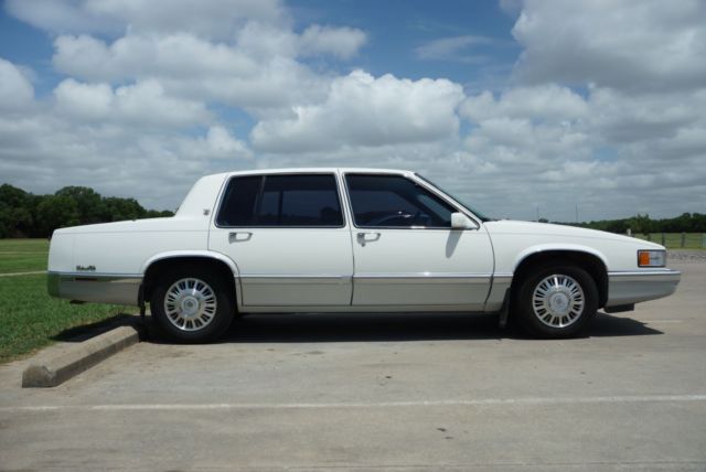 1993 Cadillac DeVille ONLY 42K ORIGNAL MILES CLEAN CARFAX NICE! - photo 12