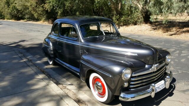 1947 Ford Deluxe - photo 2