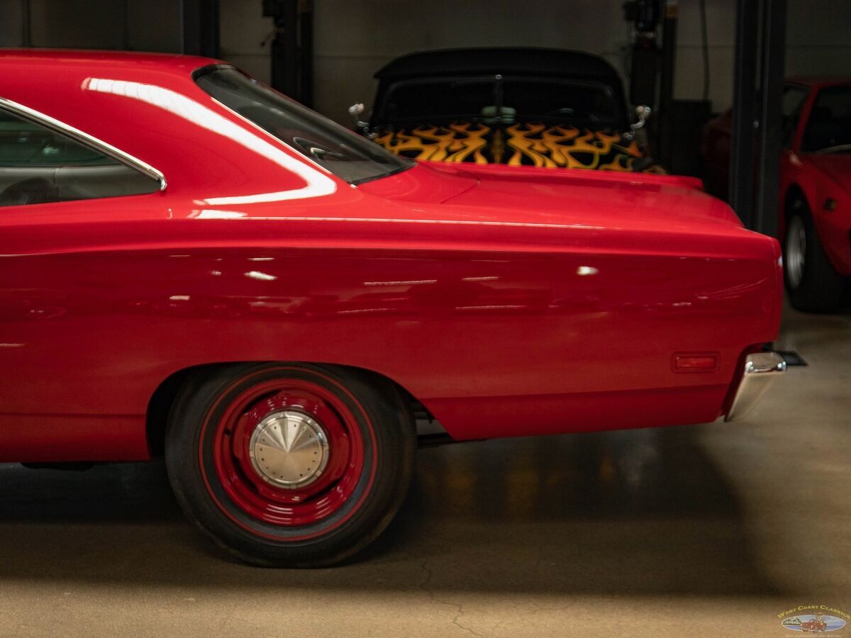 1969 Plymouth Road Runner 426 Hemi 4 spd 2 Dr Hardtop - photo 7