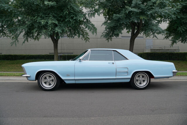 1963 Buick Riviera 401/325HP 2 Door Hardtop -- - photo 2