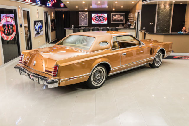 1977 Lincoln Continental Mark V - photo 12