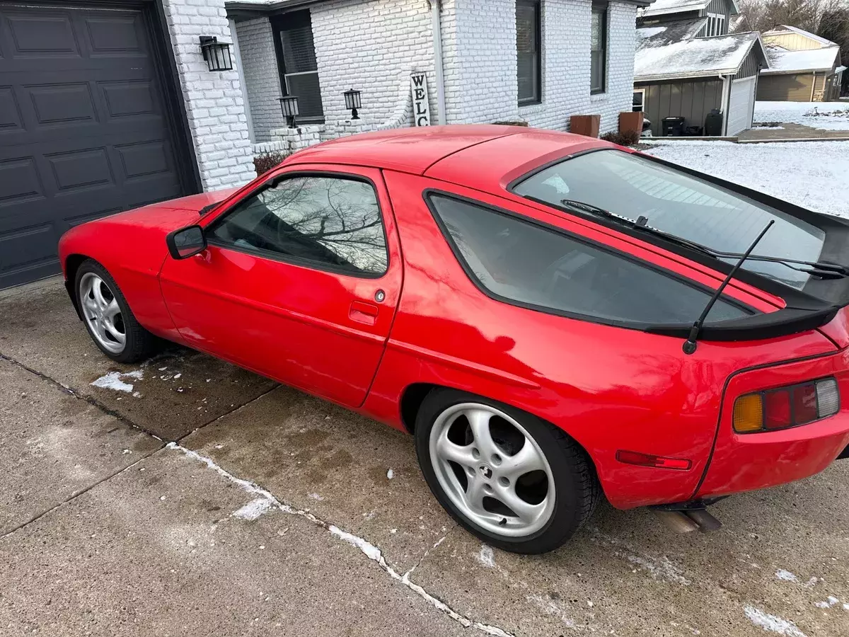 1984 Porsche 928 S