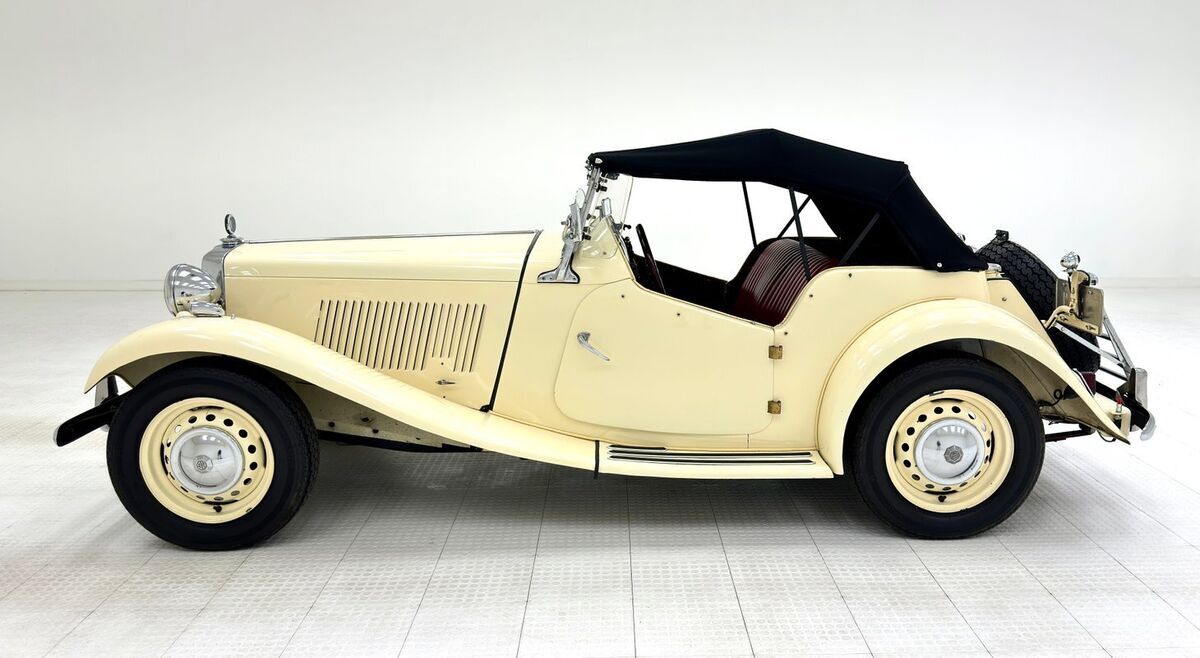 1952 MG T-Series Roadster - photo 3