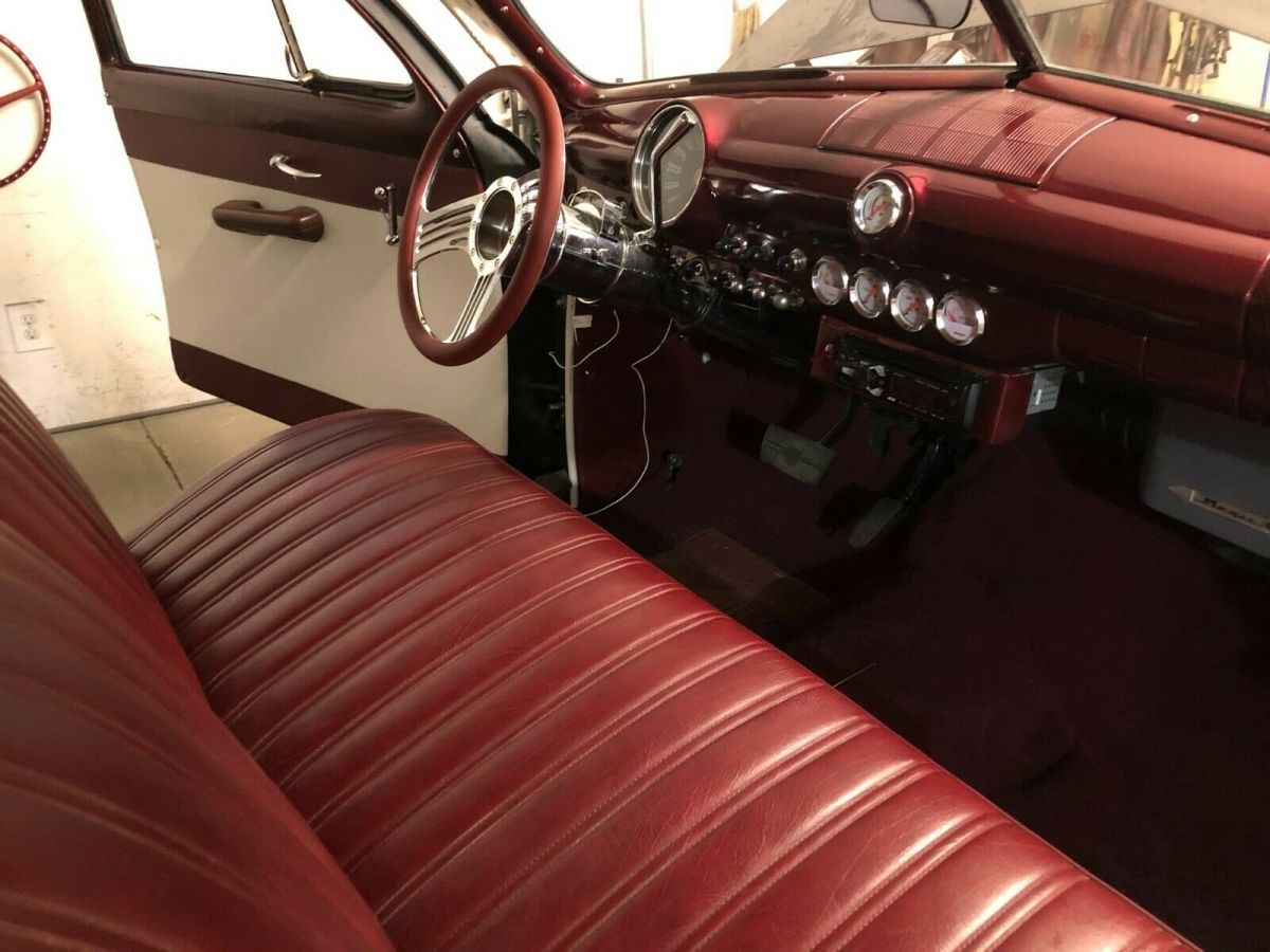 1949 Ford 4 door - photo 4