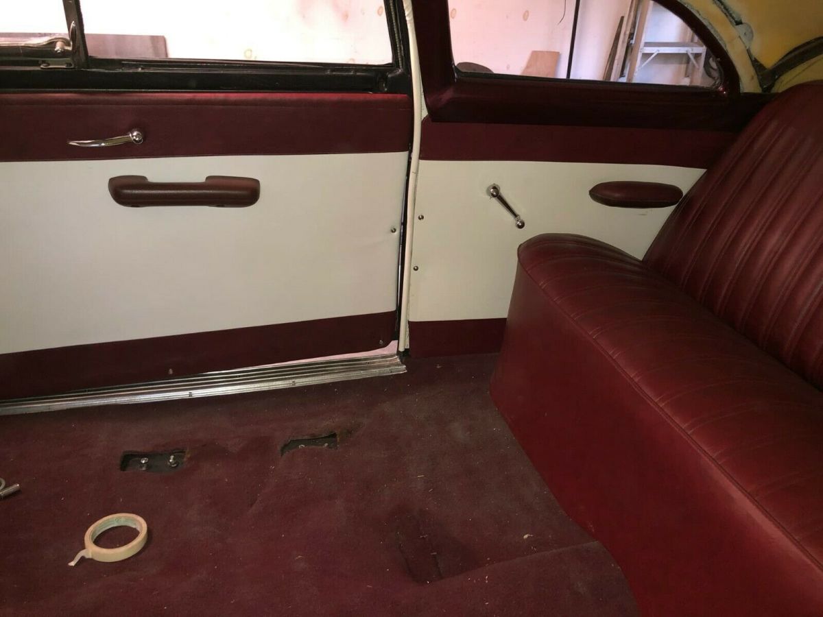 1949 Ford 4 door - photo 5