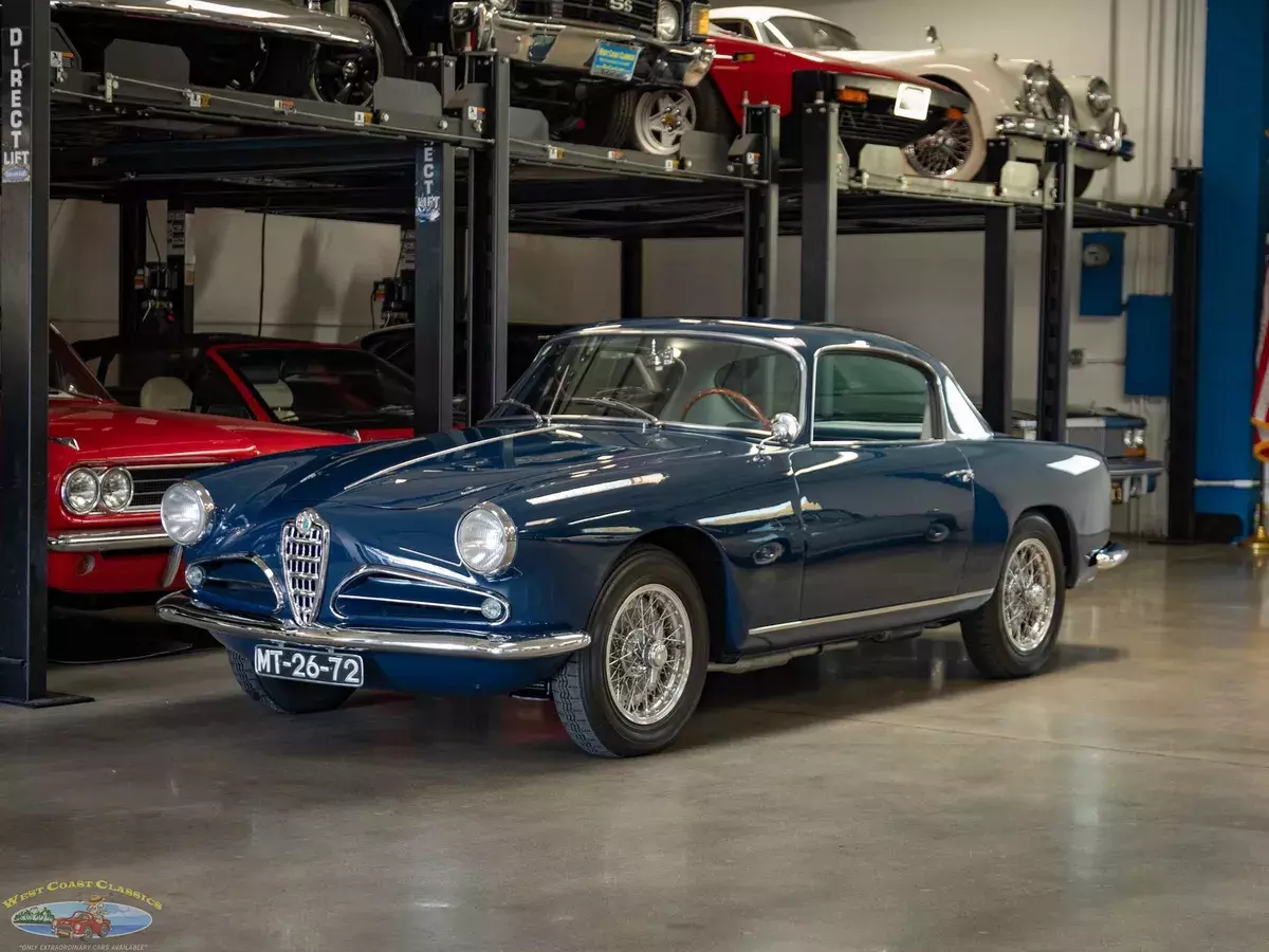 4946 Miles 115 bhp, 1,975 cc DOHC inline four-cylinder engine 5 speed manual2 Do 1957 Alfa Romeo 1900 Super Sprint Coupe