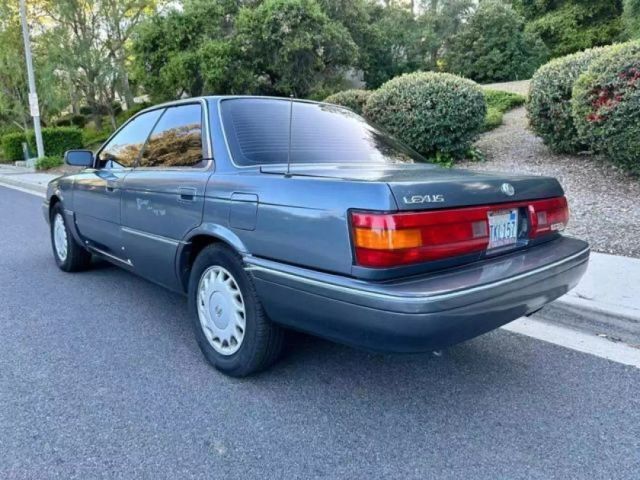 1990 Lexus ES 4D Sedan - photo 4