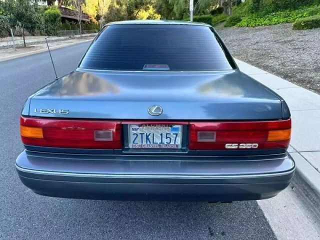1990 Lexus ES 4D Sedan - photo 5