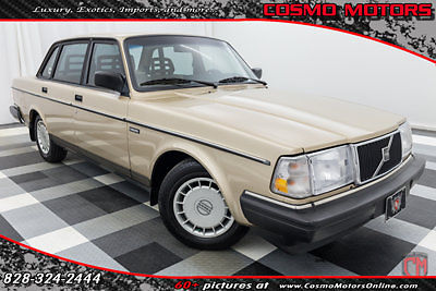 4DOOR 2.3L SEDAN AUTOMATIC VERY CLEAN - NEVER WRECKED - RELIABLE - CLASSY!!! Uns 1993 Volvo 240 4DOOR 2.3L SEDAN AUTOMATIC