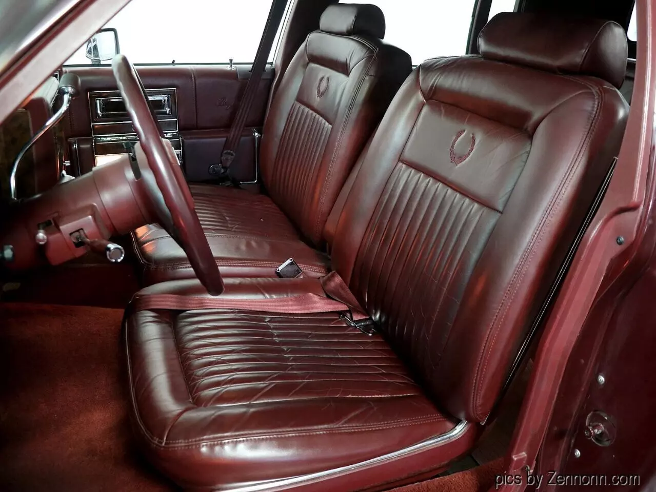 1992 Cadillac Brougham 4dr Sedan - photo 13