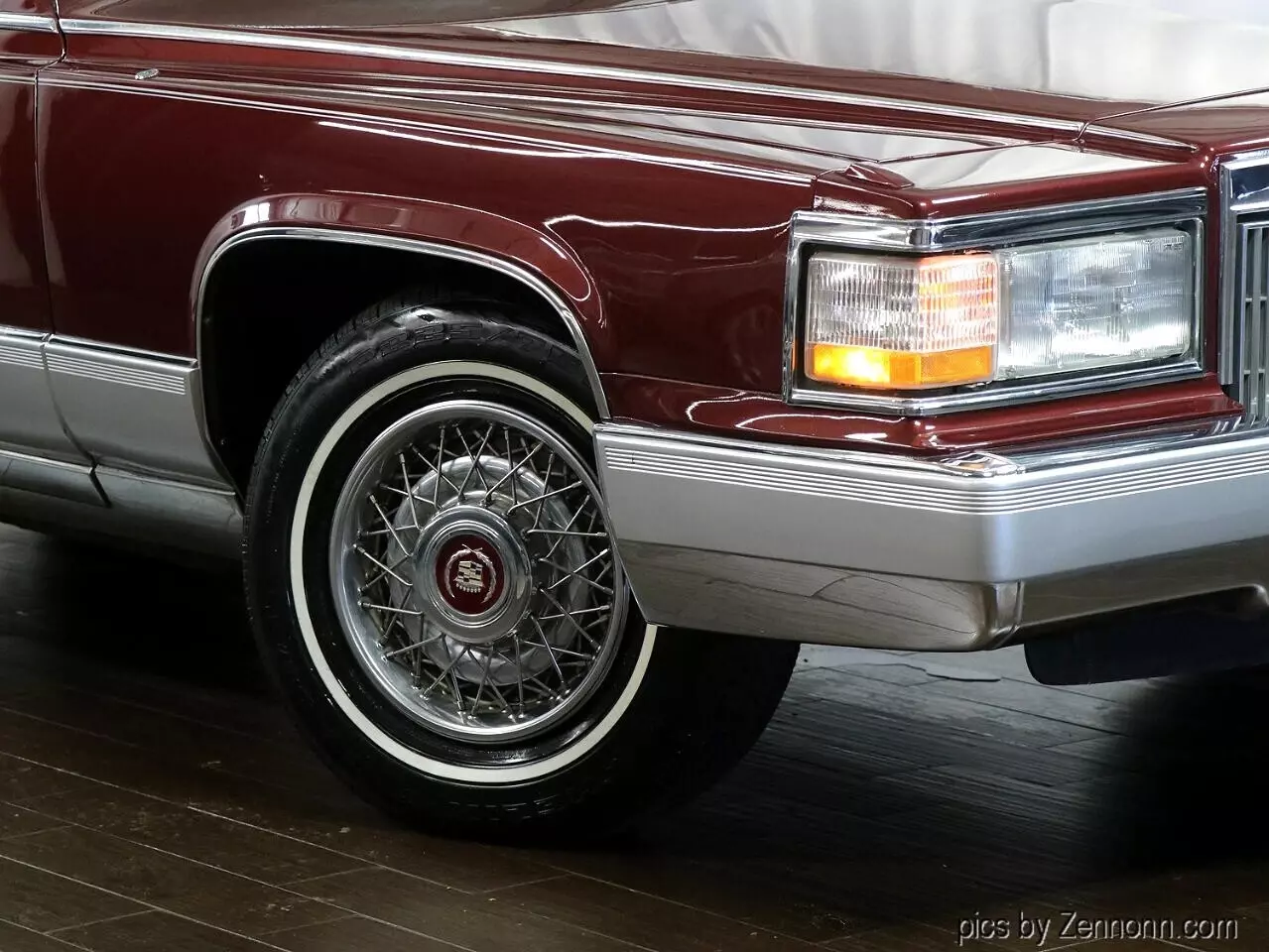 1992 Cadillac Brougham 4dr Sedan - photo 3