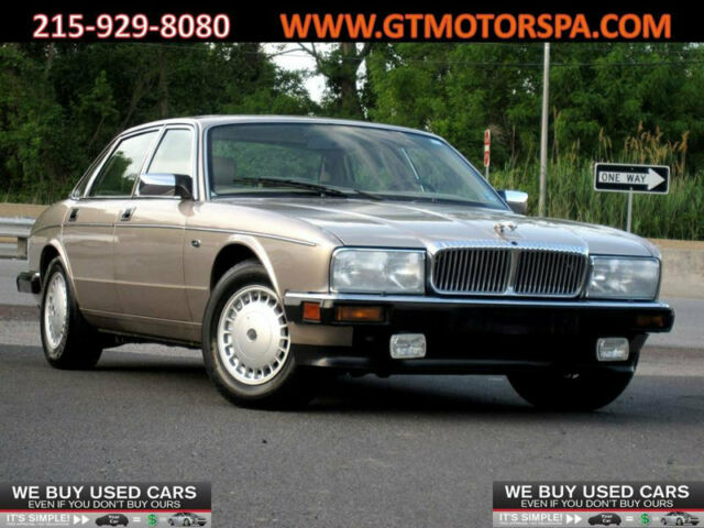 4dr Sedan Vanden Plas vanden plas xj6 8 leather heated table cruise low miles su 1991 Jaguar XJ 4dr Sedan Vanden Plas