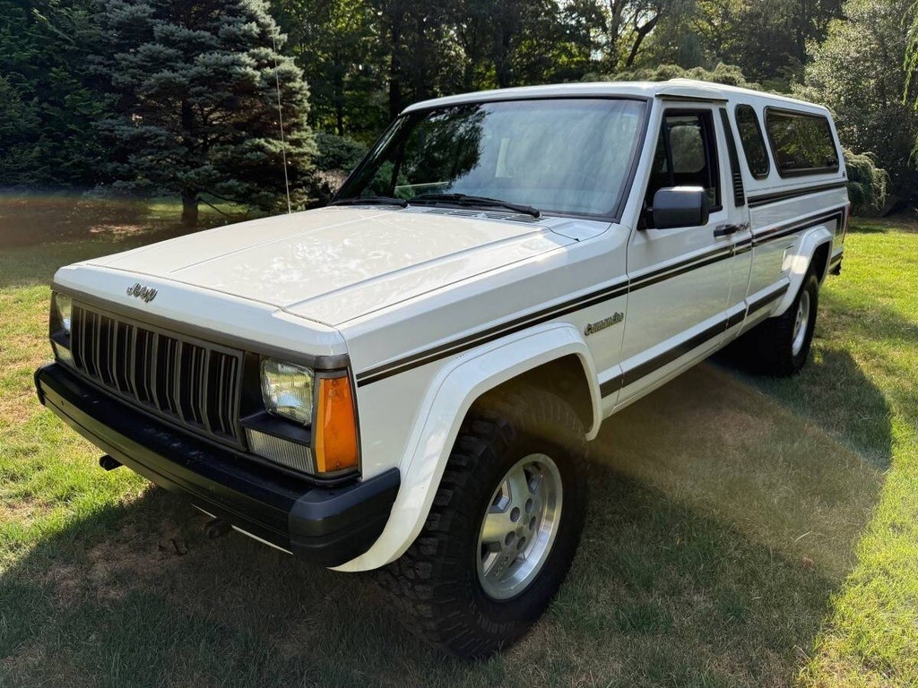 1988 Jeep Comanche Pioneer 2dr Standard Cab LB Pickup Stock#4141762 - photo 3