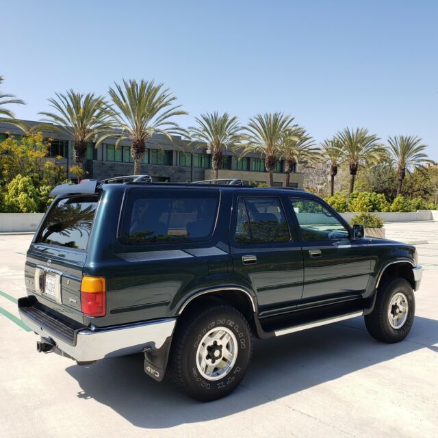 1994 Toyota 4Runner SR5 Sport Utility 4-Door - photo 2