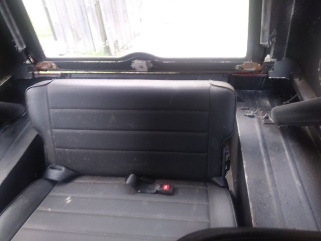 1987 Jeep Wrangler - photo 6