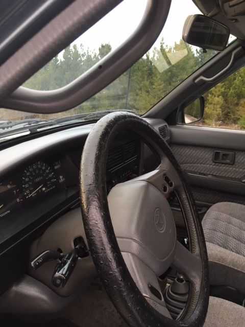 1990 Toyota 4Runner SR5 Sport Utility 4-Door - photo 10