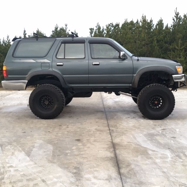 1990 Toyota 4Runner SR5 Sport Utility 4-Door - photo 2