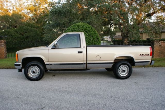 1989 GMC Sierra 1500 SLE 4x4 K1500 - photo 2