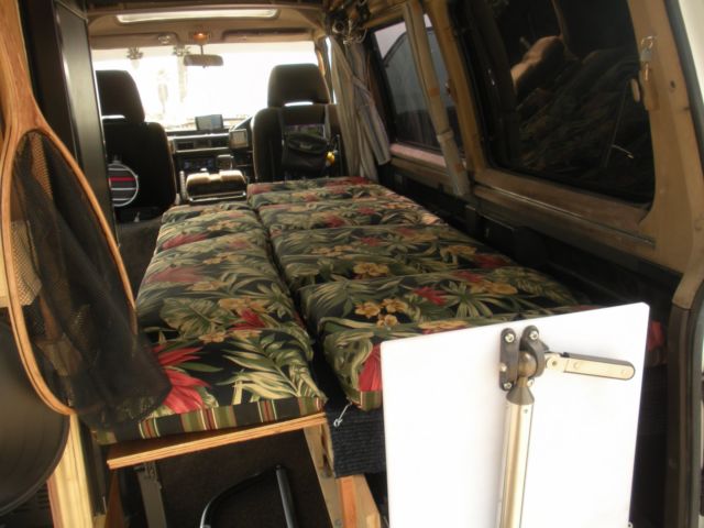 1980 mitsubishi Delica  star wagon - photo 9