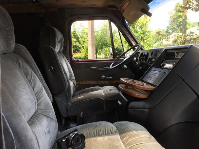 1992 Chevrolet G20 Van - photo 7