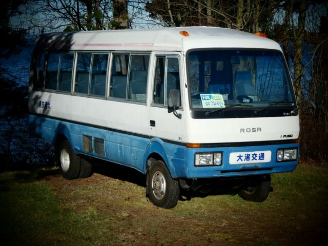 1991 Mitsubishi 4X4 DIESEL BUS "RUBICON ROSA"