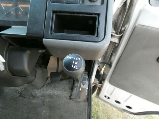 1991 Mitsubishi 4X4 DIESEL BUS "RUBICON ROSA" - photo 11