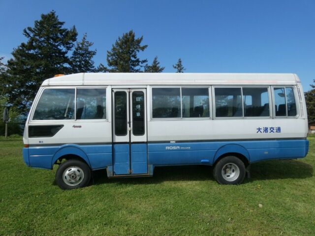 1991 Mitsubishi 4X4 DIESEL BUS "RUBICON ROSA" - photo 4