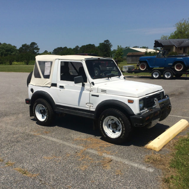 4x4 convertible beach buggy mud bogging hunting four wheeling off roading cheap 1987 Suzuki Samurai
