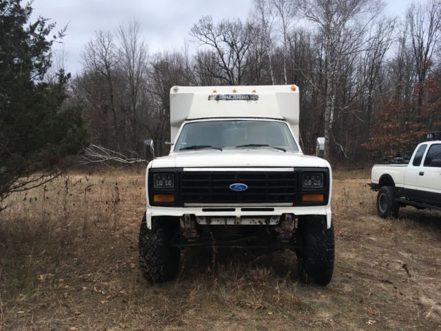1986 Ford F-350 - photo 2