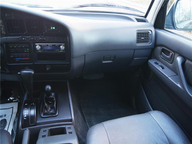 1994 Toyota Land Cruiser Base Sport Utility 4-Door - photo 7