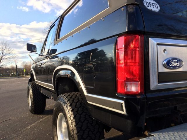 1983 Ford Bronco Custom Sport Utility 2-Door - photo 6