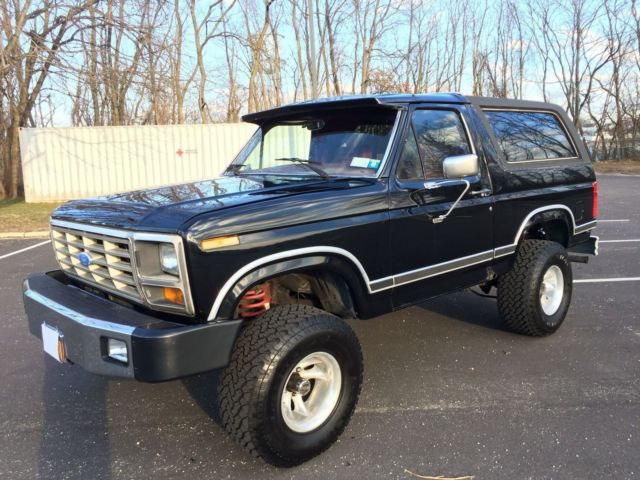 1983 Ford Bronco Custom Sport Utility 2-Door - photo 9